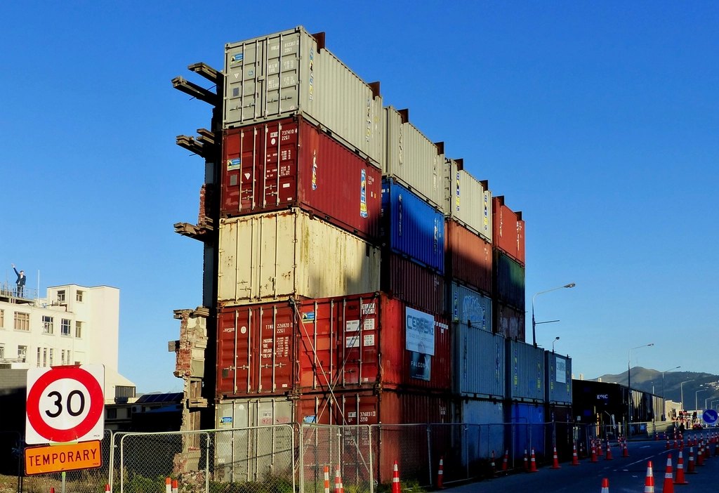 Container wall